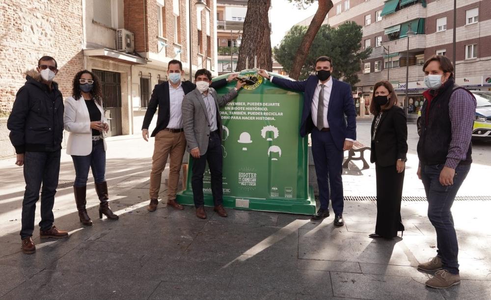 Imagen Sanse y Alcobendas transforman sus envases de vidrio en euros contra el cáncer