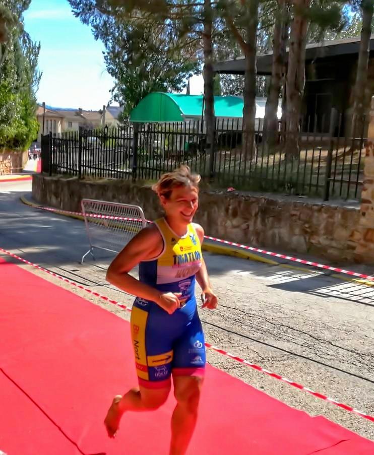 Imagen Mujeres deportistas de ‘Sanse en acción’ (3): María Dolores Madrid, presidenta del Club Triatlón; y Paula Díaz-Salado, presidenta del Club Gimnasia Rítmica