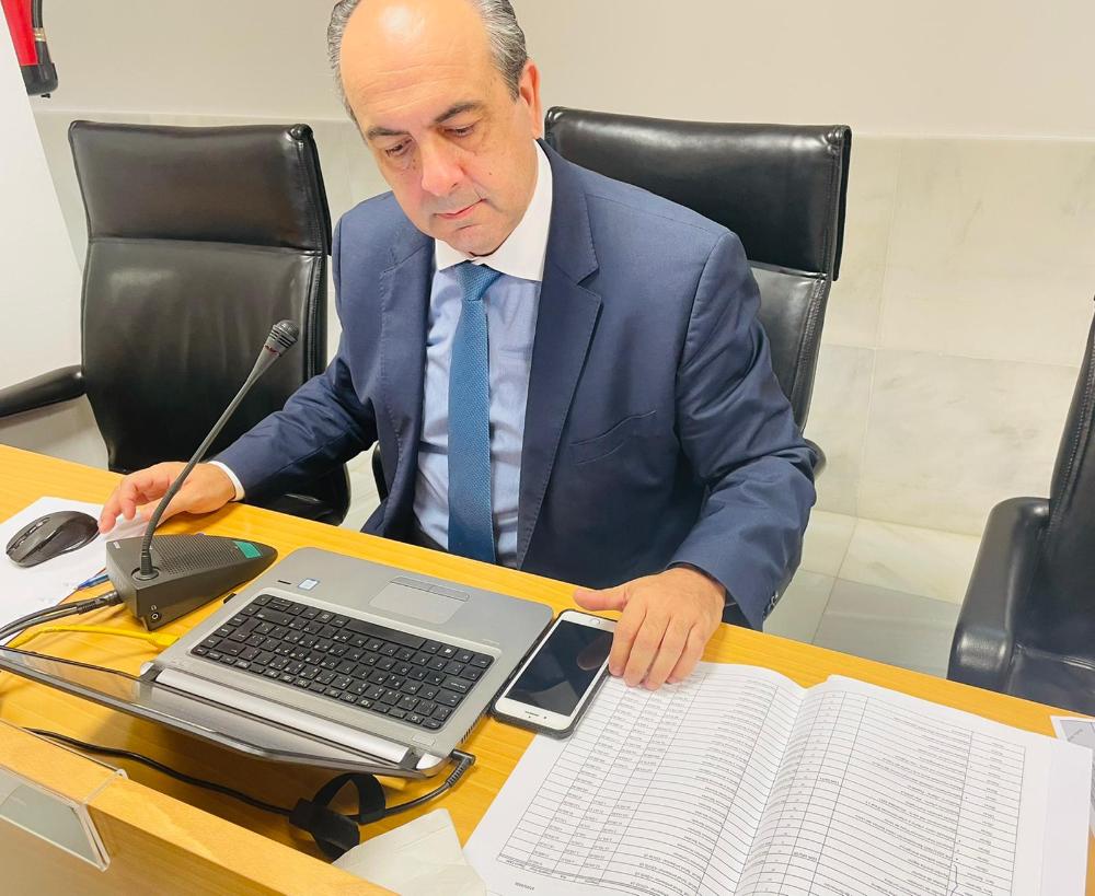 El concejal de Hacienda, Juan Olivares, en el Pleno de 10 de junio.