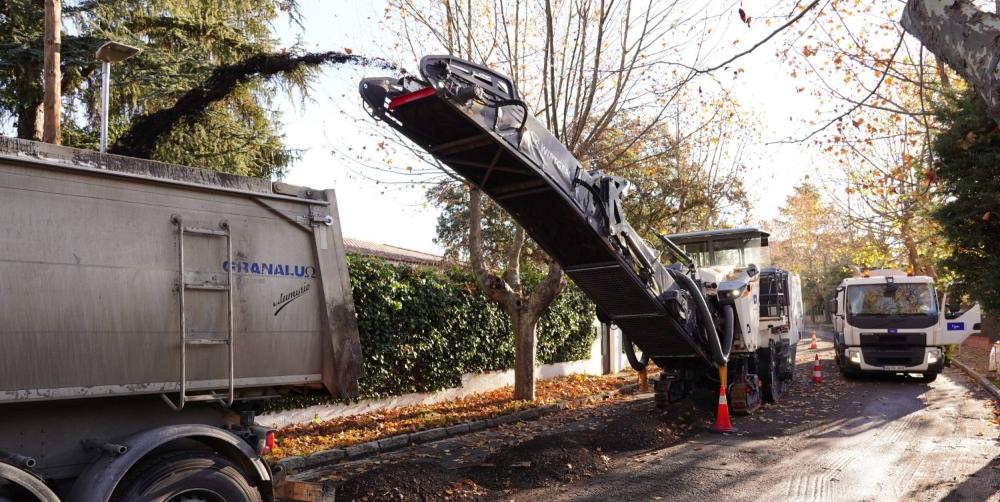 Maquinaria empleada en el asfaltado.