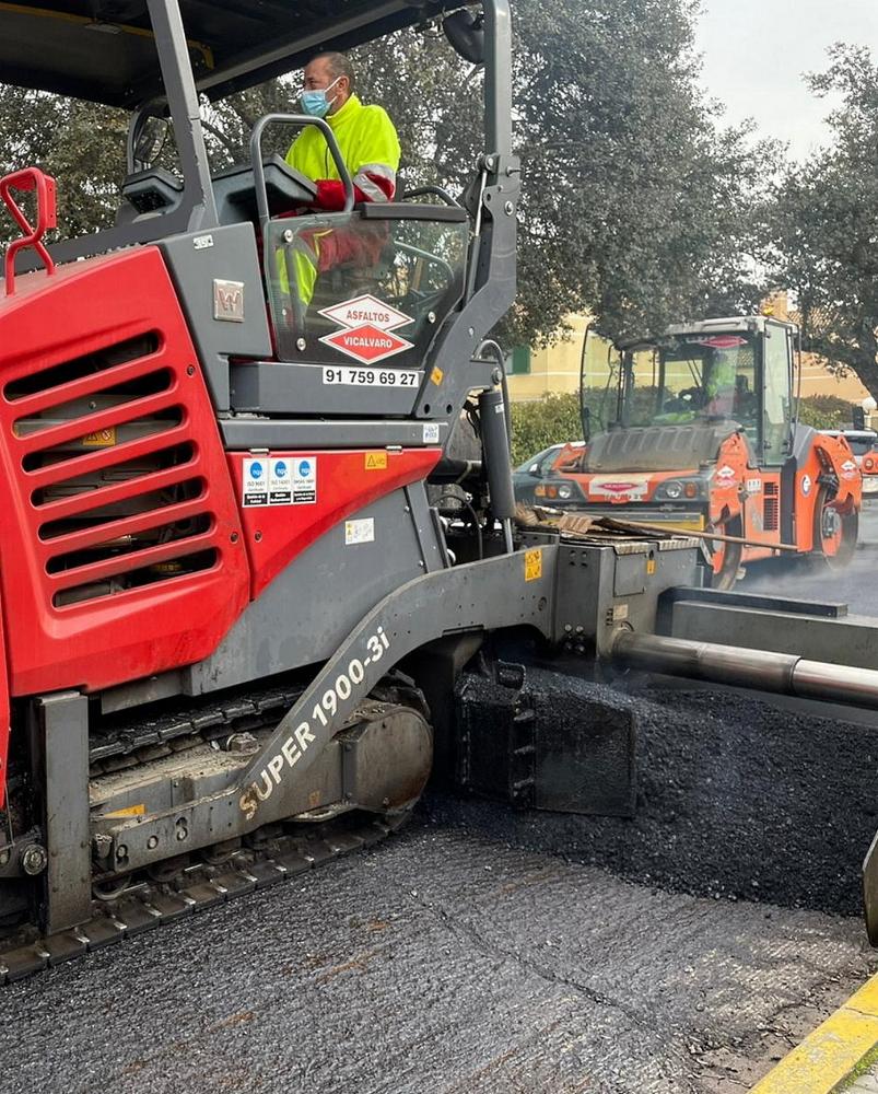 Asfaltado en Sanse (2)