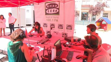 Imagen Onda Cero se instala en las fiestas con un pequeño estudio a pie de calle