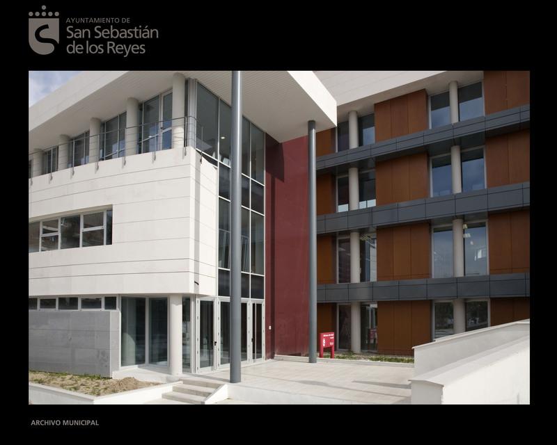 Imagen Fachada de la Biblioteca Central