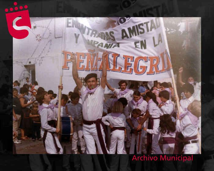 Imagen Pasacalles de la peña La Alegría. Años 80