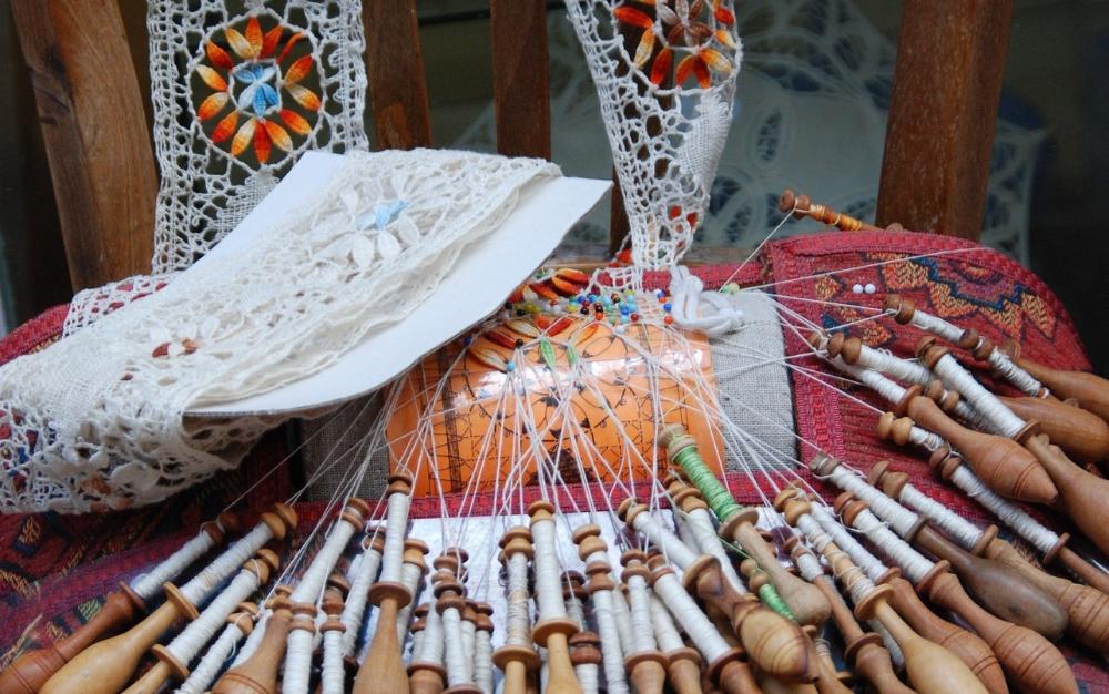 Imagen El encaje de bolillos reunirá a 400 personas en un concurso al aire libre