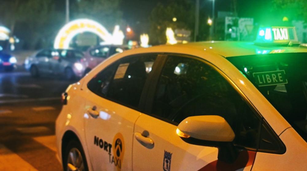 Imagen NortTaxi llevará gratis a las familias más vulnerables a ver la iluminación navideña de la ciudad