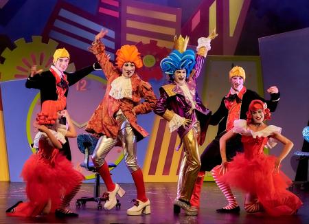 Público familiar. El traje nuevo del emperador