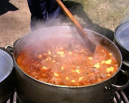 Imagen Vuelve la fiesta de la caldereta