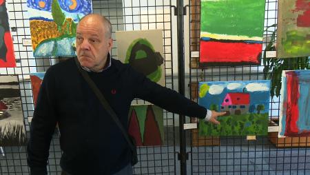 Imagen Arte y creatividad en la exposición de pintura de los miembros de Gil...