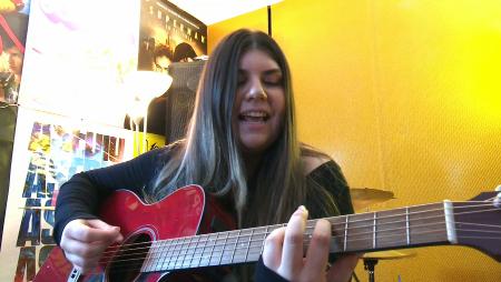 Imagen Laura Úbeda, la joven artista de San Sebastián de los Reyes que enamora...