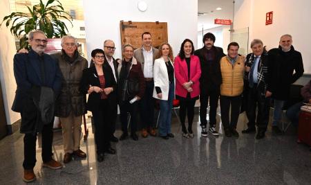 Imagen Amigos, familiares y compañeros de los medios de comunicación acuden al...